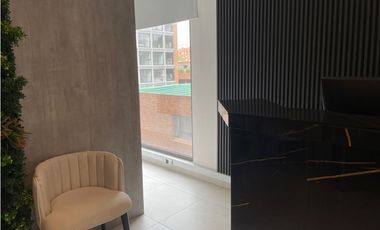 SE ARRIENDA O VENDE OFICINA SECTOR 93