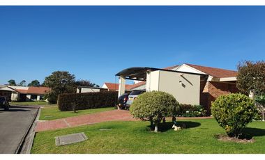 Arriendo Casa de un Nivel en Cota Conjunto cerrado Vizcaya