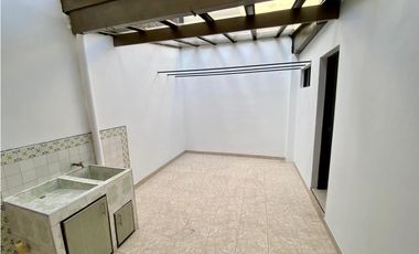 ARRIENDA CASA LA RAMBLA