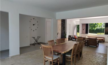 FINCA EN VENTA ENTRE SAN JERONIMO Y SANTA FE DE ANTIOQUIA.