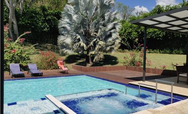 FINCA EN VENTA ENTRE SAN JERONIMO Y SANTA FE DE ANTIOQUIA.