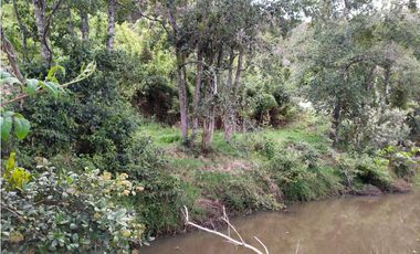 FINCA SE VENDE. TAUSA  CUND.