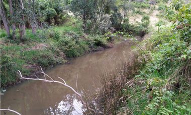 FINCA SE VENDE. TAUSA  CUND.