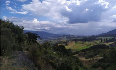 FINCA SE VENDE. TAUSA  CUND.