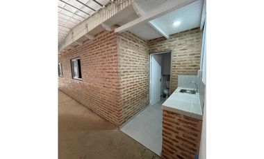 Galpón 1500m2 sobre ruta 11 a estrenar!!