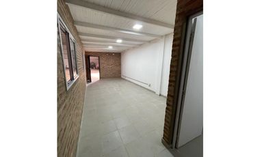 Galpón 1500m2 sobre ruta 11 a estrenar!!