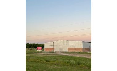 Galpón 1500m2 sobre ruta 11 a estrenar!!