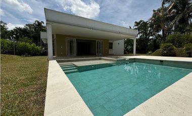 Arriendo Casa Campestre en Cerritos