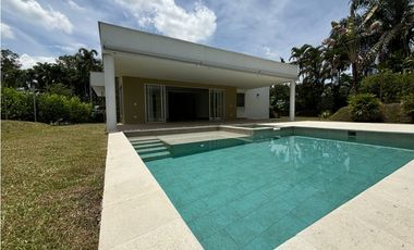 Arriendo Casa Campestre en Cerritos