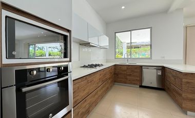 Arriendo Casa Campestre en Cerritos