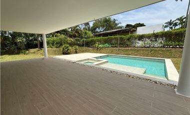 Arriendo Casa Campestre en Cerritos