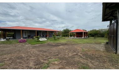 Finca en parcelación en venta / permuta Tienda Nueva Palmira Valle
