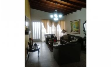 CASA EN ENVIGADO BARRIO EXCELENTE SEGUNDO PISO