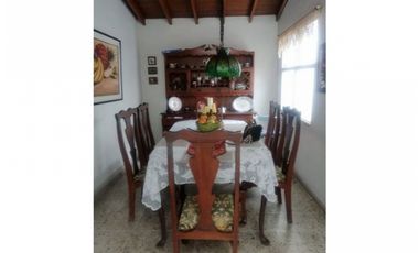 CASA EN ENVIGADO BARRIO EXCELENTE SEGUNDO PISO