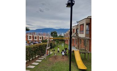 CASA EN VENTA LA ESTRELLA BARRIO LAS BRISAS