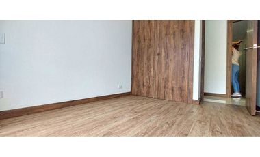 Vendo apto Remodelado a 5 minutos del Parque de El Retiro