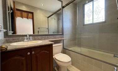 CASA UNIDAD CERRADA POBLADO TRANSVERSAL SUPERIOR