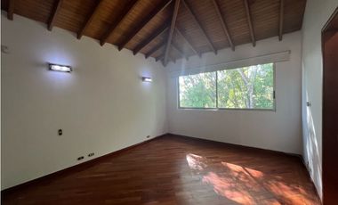 CASA UNIDAD CERRADA POBLADO TRANSVERSAL SUPERIOR