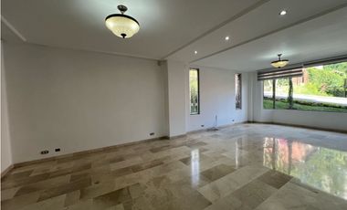 CASA UNIDAD CERRADA POBLADO TRANSVERSAL SUPERIOR