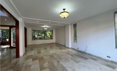 CASA UNIDAD CERRADA POBLADO TRANSVERSAL SUPERIOR