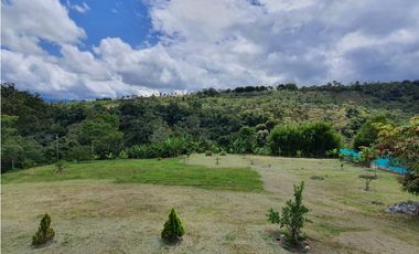Se vende hermosa finca grande 2 fanegadas sector la isla