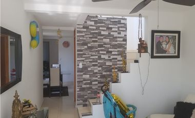 SE VENDE CASA ESQUINERA DE DOS PISOS EN CERETÉ