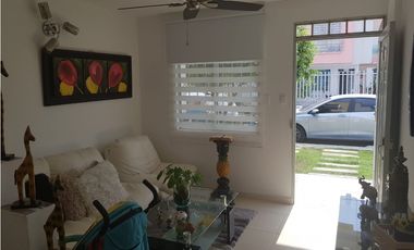 SE VENDE CASA ESQUINERA DE DOS PISOS EN CERETÉ
