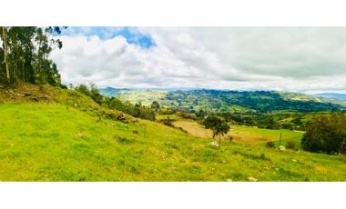 SE VENDE FINCA CON VISTA HACIA EL VALLE DE RO FRO