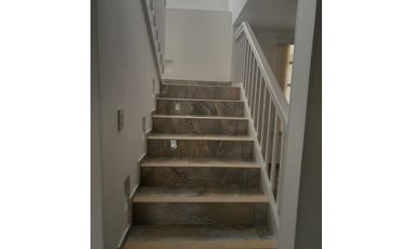 ESPECTACULAR CASA CONDOMINIO LAS ACACIAS