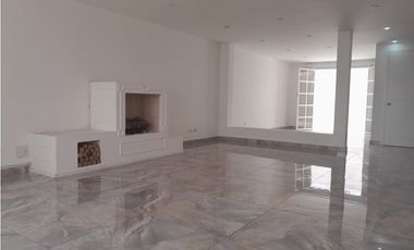 ESPECTACULAR CASA CONDOMINIO LAS ACACIAS