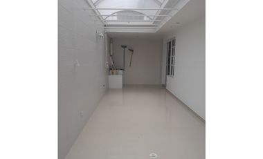 ESPECTACULAR CASA CONDOMINIO LAS ACACIAS