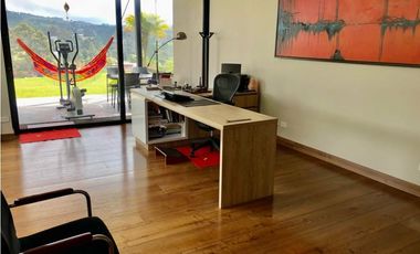 Espectacular Casa Campestre en Alto de las Palmas