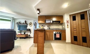 Vendo Hermoso y amplio apartamento sector Aves Maria, Sabaneta