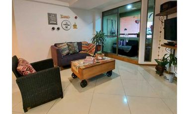 Vendo Hermoso y amplio apartamento sector Aves Maria, Sabaneta