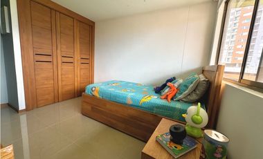 Vendo Hermoso y amplio apartamento sector Aves Maria, Sabaneta