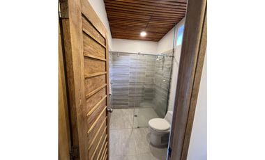 vendo casa finca el Guatapé  1.900 m2 acceso a la represa CH