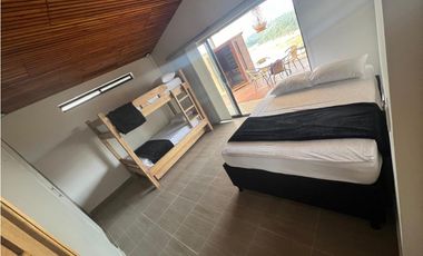 vendo casa finca el Guatapé  1.900 m2 acceso a la represa CH