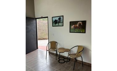 vendo casa finca el Guatapé  1.900 m2 acceso a la represa CH