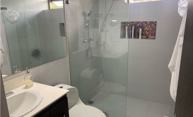 Venta de Casa en unidad cerrada, reserva natural en El Retiro