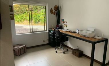 Venta de Casa en unidad cerrada, reserva natural en El Retiro