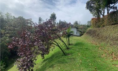 Venta de Casa en unidad cerrada, reserva natural en El Retiro