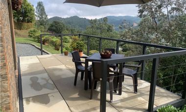 Venta de Casa en unidad cerrada, reserva natural en El Retiro