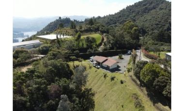 Venta de Casa en unidad cerrada, reserva natural en El Retiro