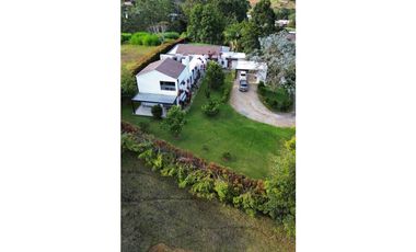 SE VENDE FINCA EN PARCELACIÓN VA LA CEJA RIONEGRO EXCELENTE PRECIO