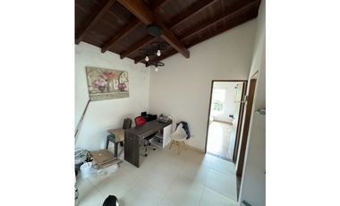 SE VENDE  O SE PERMUTA CASA FINCA EN LA CEJA INDEPENDIENTE