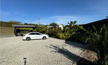 SE VENDE FINCA EN LA CEJA EN PARCELACIÓN LOTE 4534m2  ALTO. ARBORIZACI