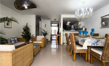 JC-VENTA DE CASA EN CIUDAD COUNTRY