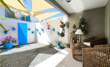 JC-VENTA DE CASA EN CIUDAD COUNTRY