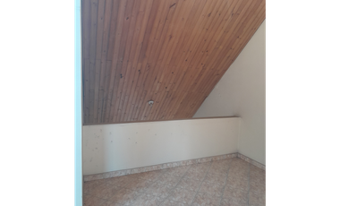 SE VENDE CASA COMERCIAL EN EL CENTRO DE ZIPAQUIRA