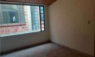 SE VENDE CASA COMERCIAL EN EL CENTRO DE ZIPAQUIRA